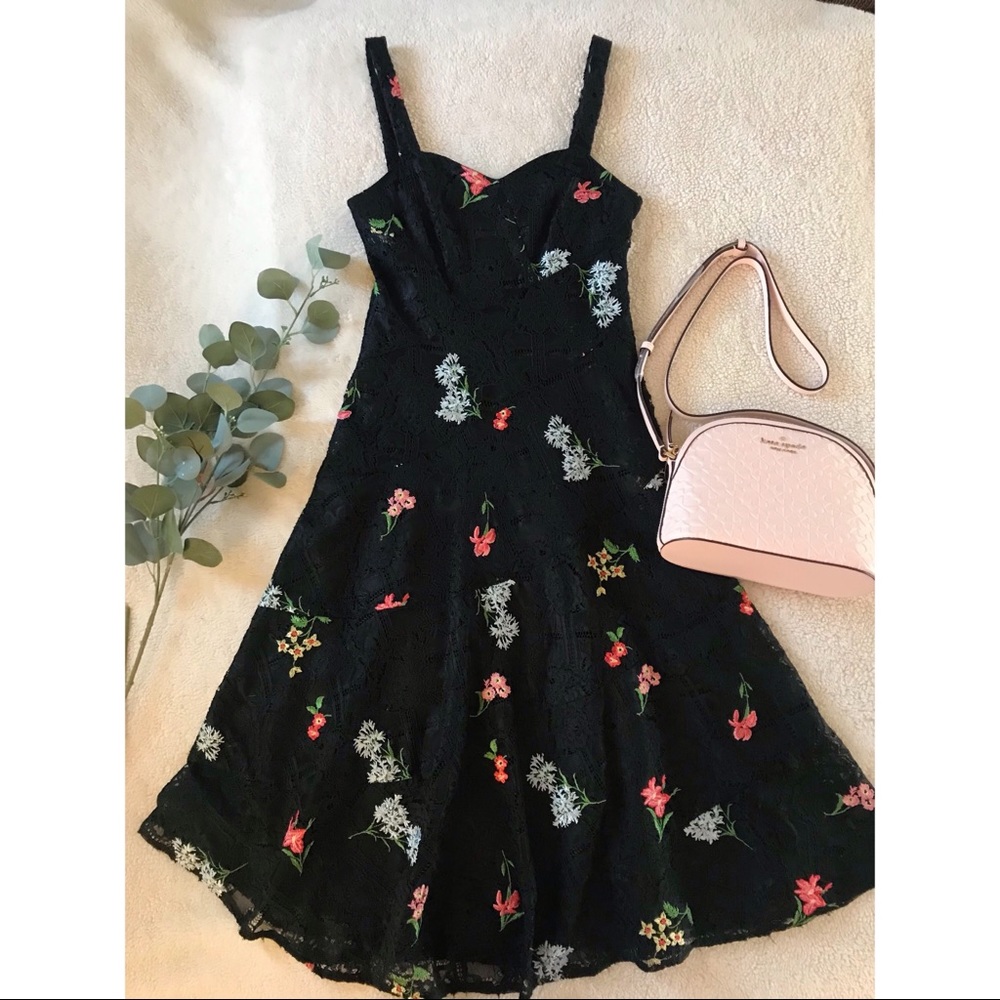 Alex Marie Embroidered Floral Lace Dress